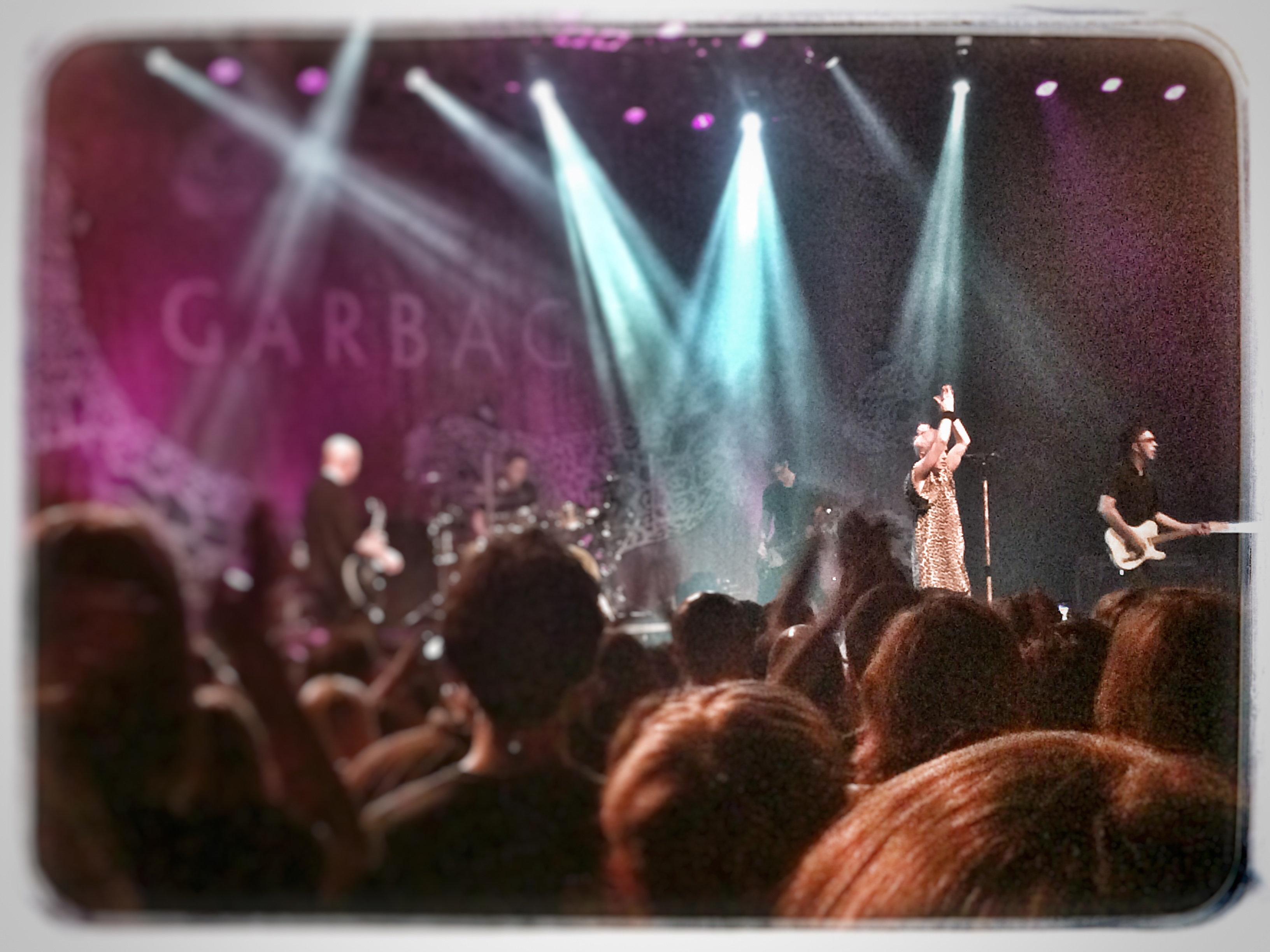 Gofljasto na gobec in v jajca