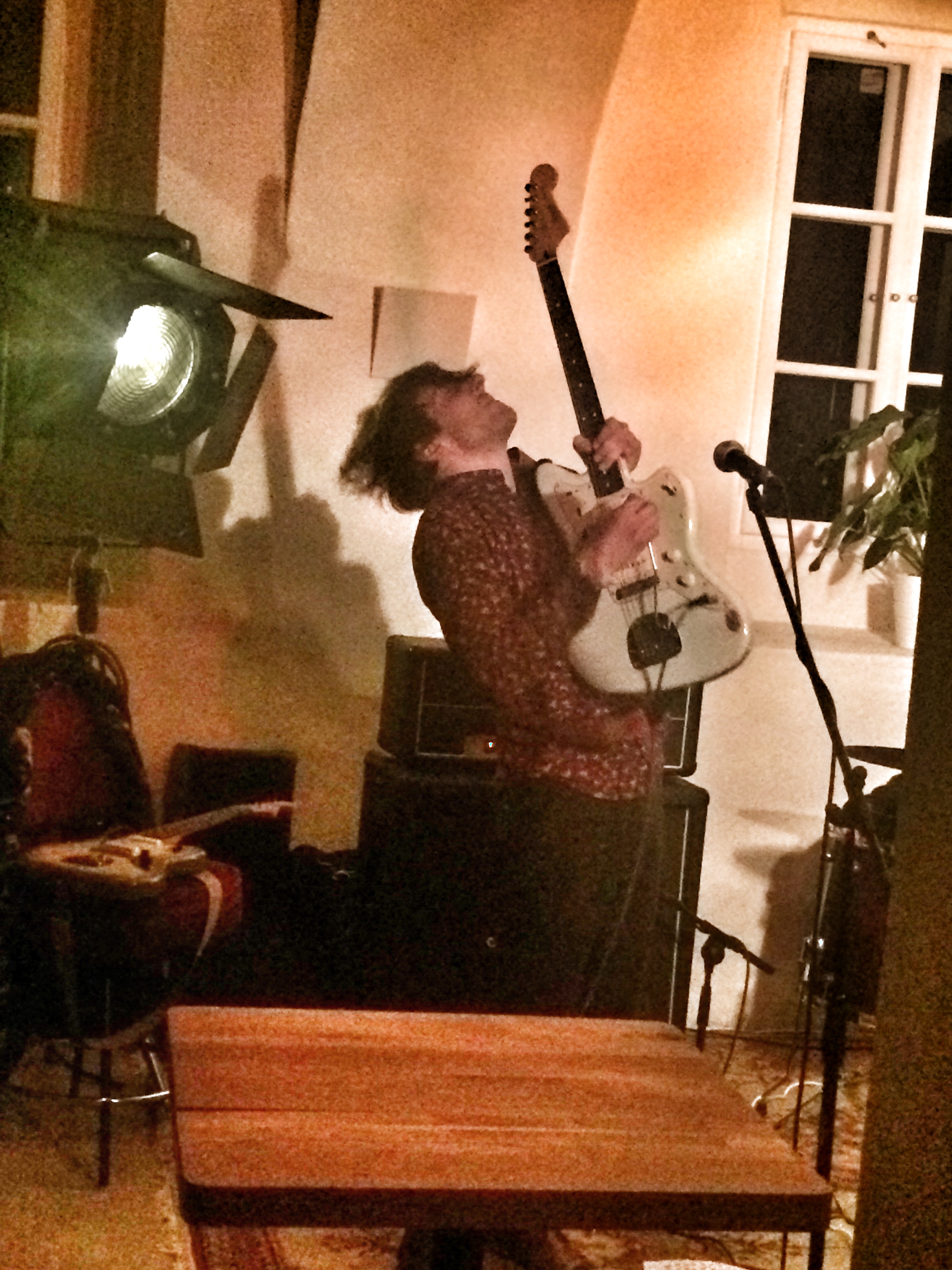 Hendrixu, Ditto, bre!