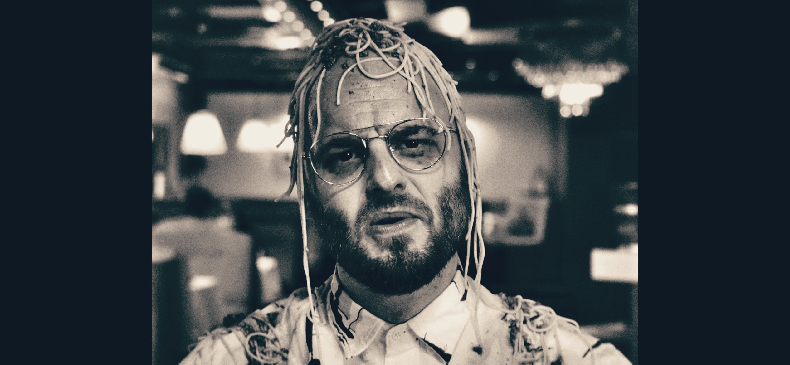 Zadnja. Bolonjska. Na glavi.