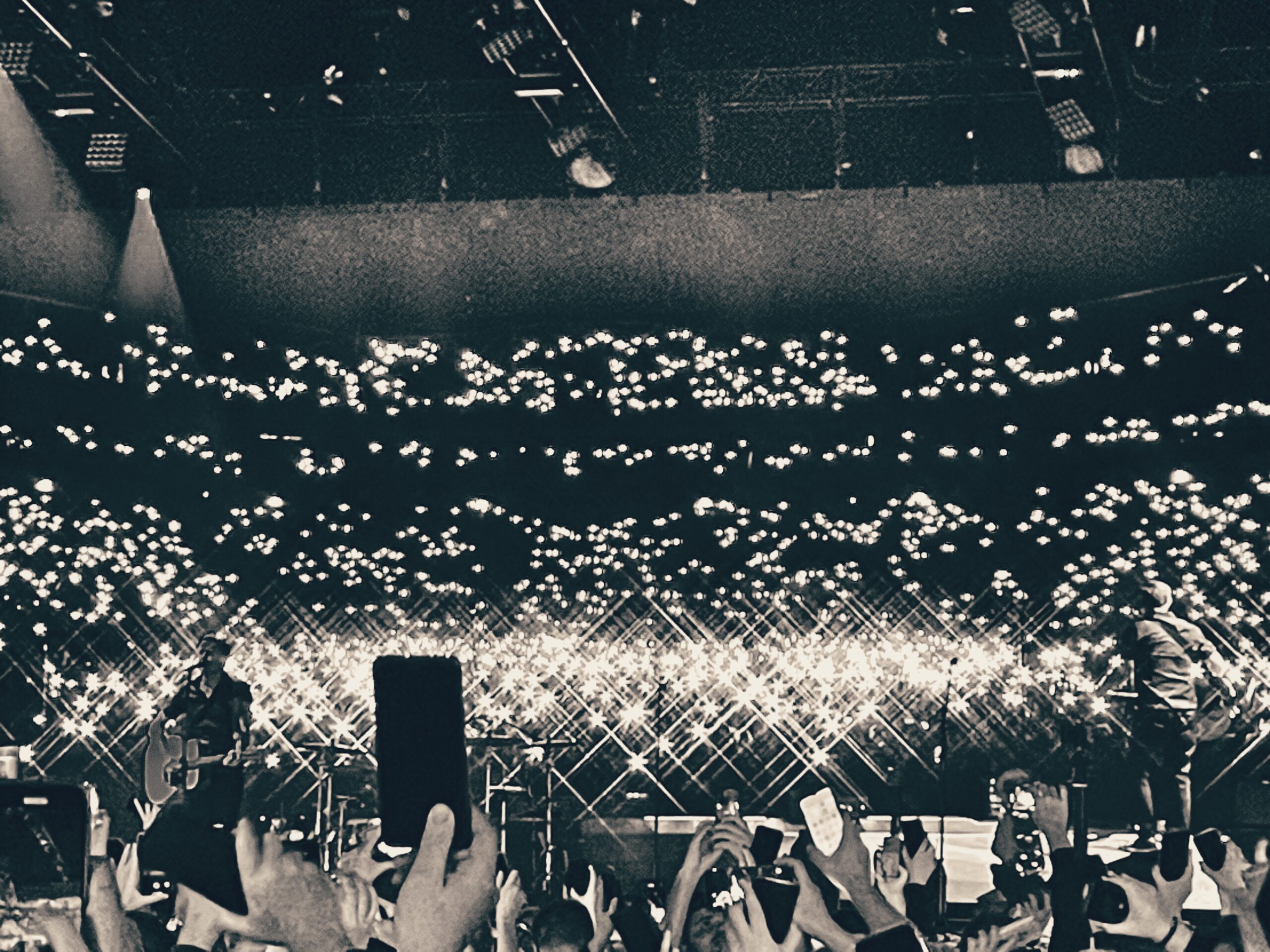 Stava z Bryanom Adamsom? Dobljena.